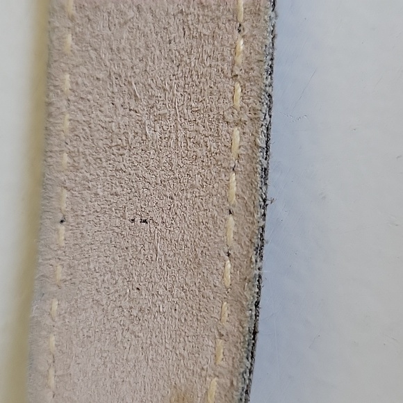 ANNE KLEIN BELT, VTG LION FACE LOGO,STRETCH NAVY BLUE W/ LEATHER, & BRASS BUCKLE - Picture 8 of 9